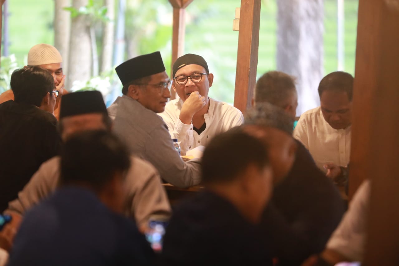Foto 4 dari 8: Resmikan Grill Bebakaran, Wali Kota: Menambah Pilihan Kuliner Wisatawan