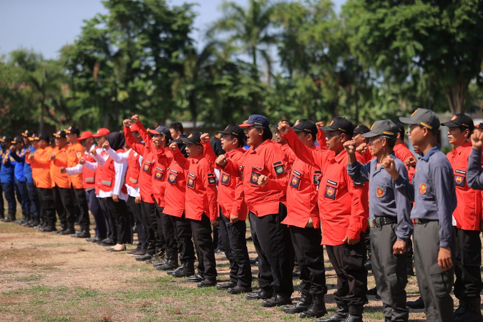 Foto 5 dari 9: Antisipasi Kebakaran, Pj Wali Kota Buka Pelatihan dan Simulasi Penanggulangan Kebakaran