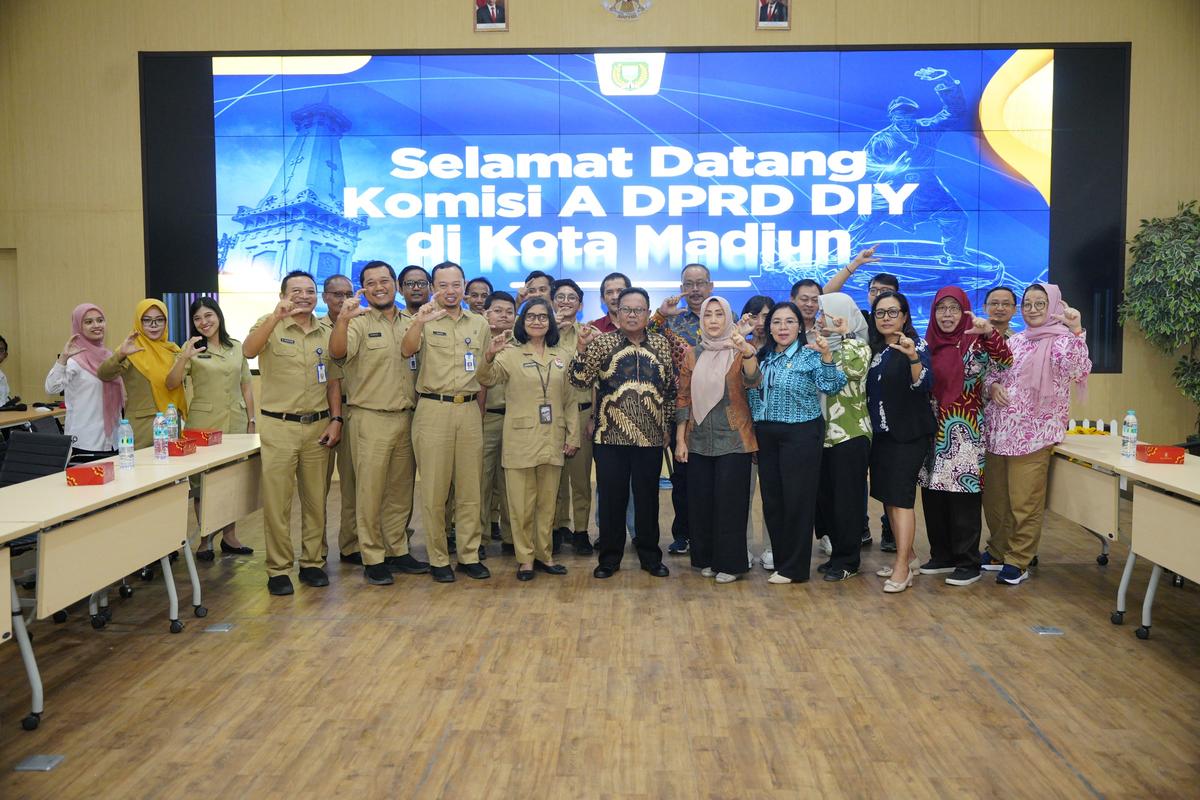Foto 8 dari 8: Belajar Keterbukaan Informasi di Kota Madiun, Ketua Komisi A DPRD DIY: Kota Madiun Keren dan Menginspirasi Daerah Lain