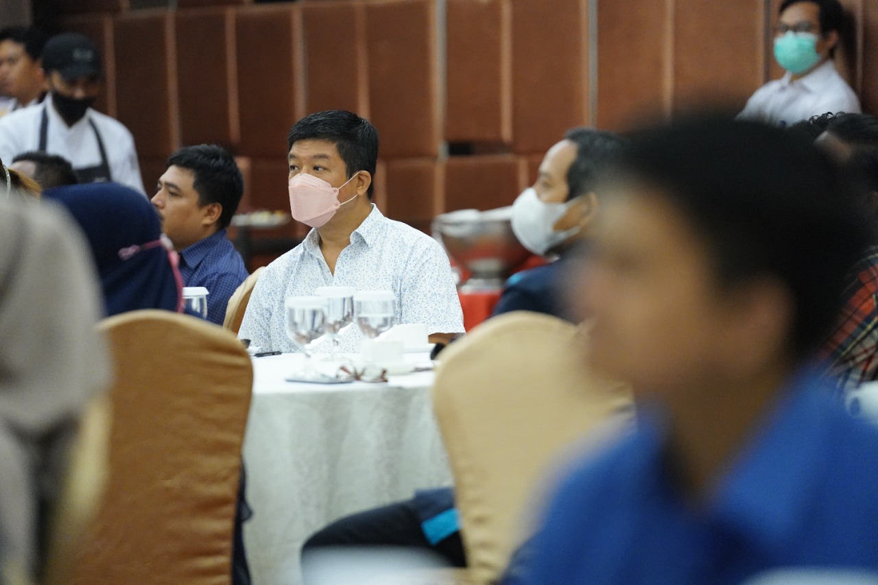 Foto 5 dari 10: Beri Pemahaman Terhadap Pelaku Usaha, Pemkot Gelar Sosialisasi Implementasi Pengawasan Perizinan Berusaha