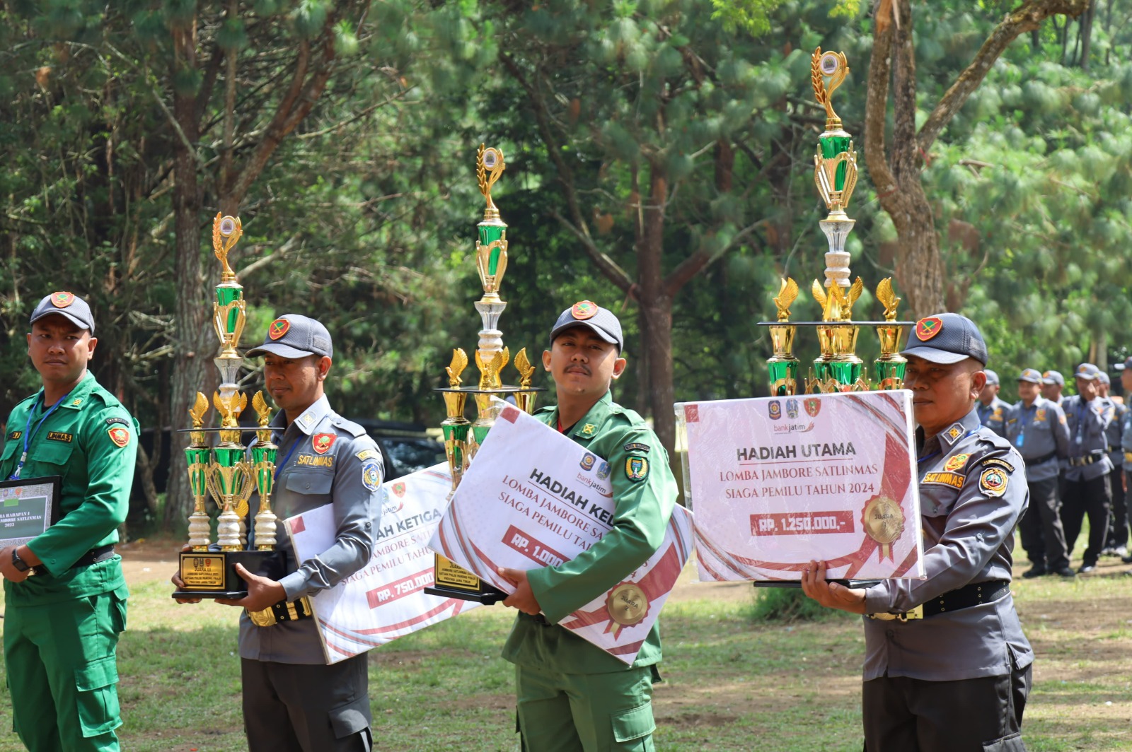Foto 1 dari 1: Prestasi Lagi, Kota Madiun Raih Juara II Lomba Jambore Satlinmas Siaga Pemilu 2024 Jawa Timur
