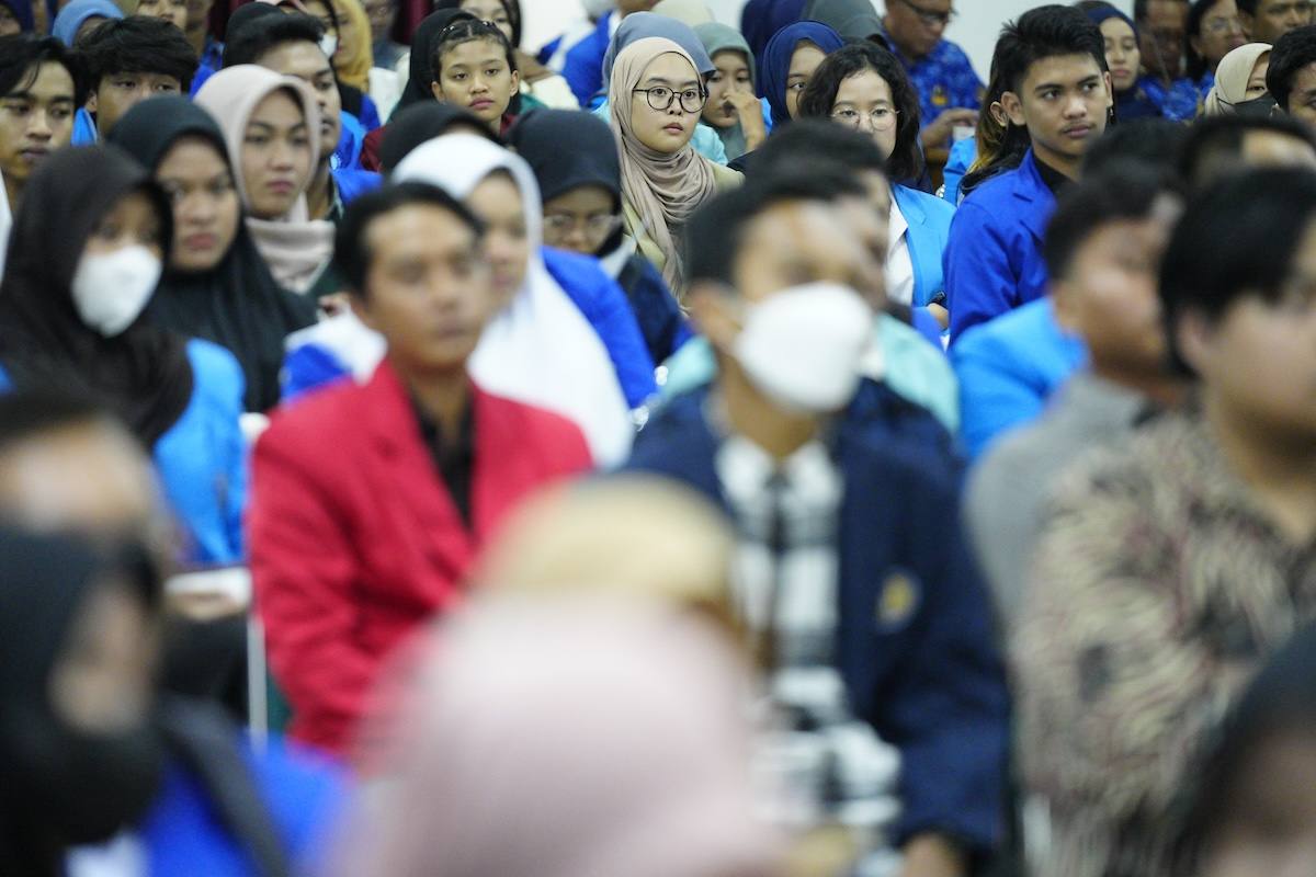 Foto 5 dari 8: Pembinaan Mahasiswa Be Smart, Wali Kota Imbau Fokus Belajar
