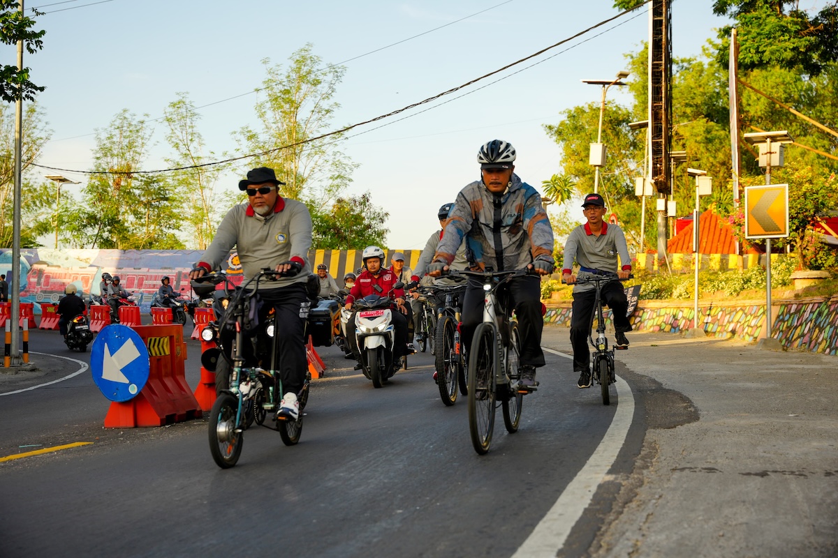 Foto 9 dari 9: Senam Lansia di Pondok Lansia, Wali Kota: Ini Jadi Tempat Pusat Kegiatan Lansia