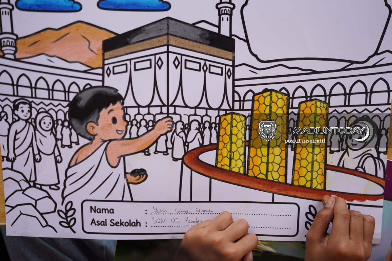 Foto 17 dari 35: Lomba Mewarnai Lengkapi Gelaran EXPO UMKM dan Ekosistem Haji-Umrah, Diikuti Ratusan Peserta