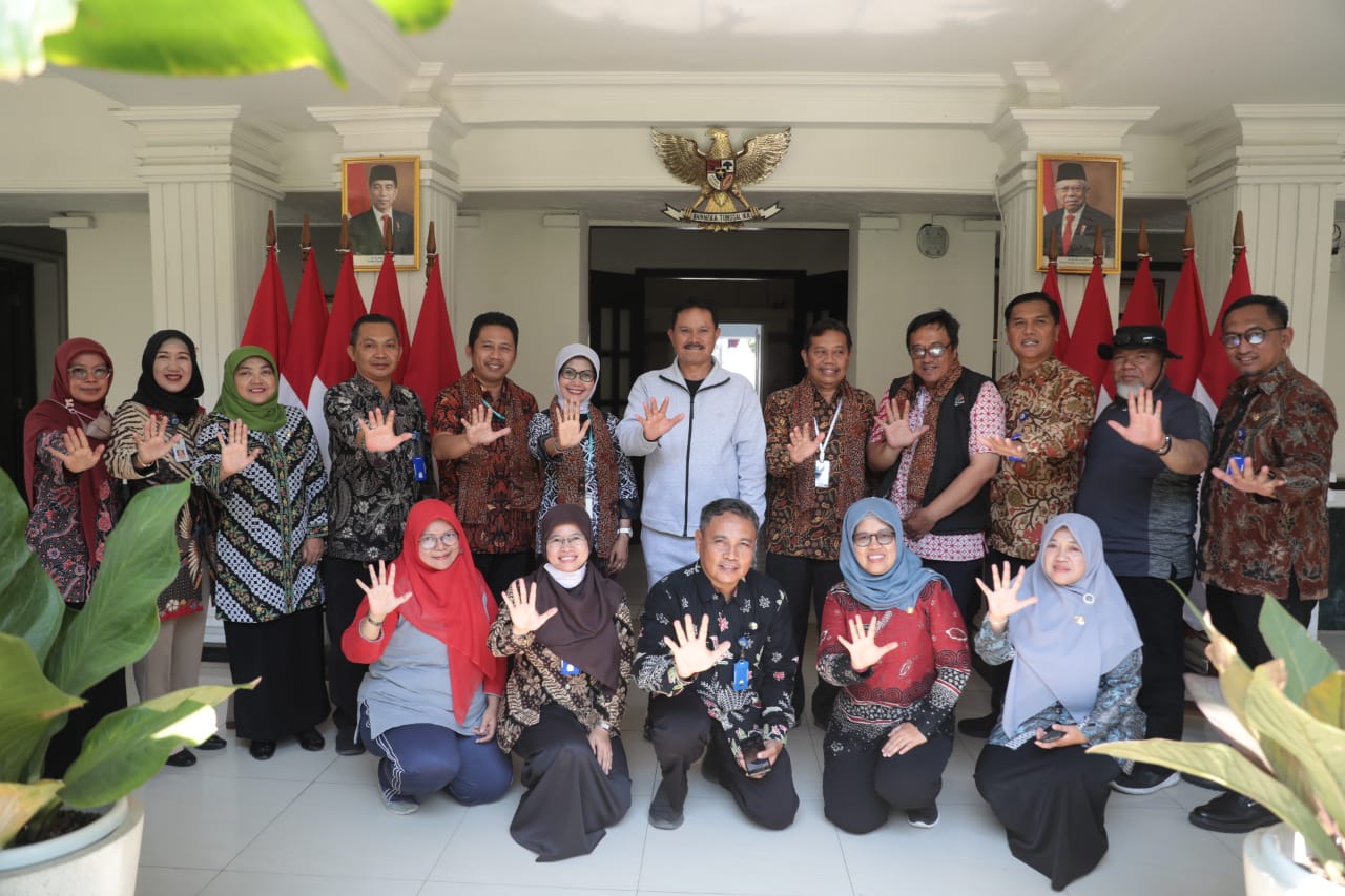 Foto 7 dari 7: Terima Tim Verlap PKP Award, Wali Kota Sampaikan Strategi Ketahanan Pangan Kota Pendekar