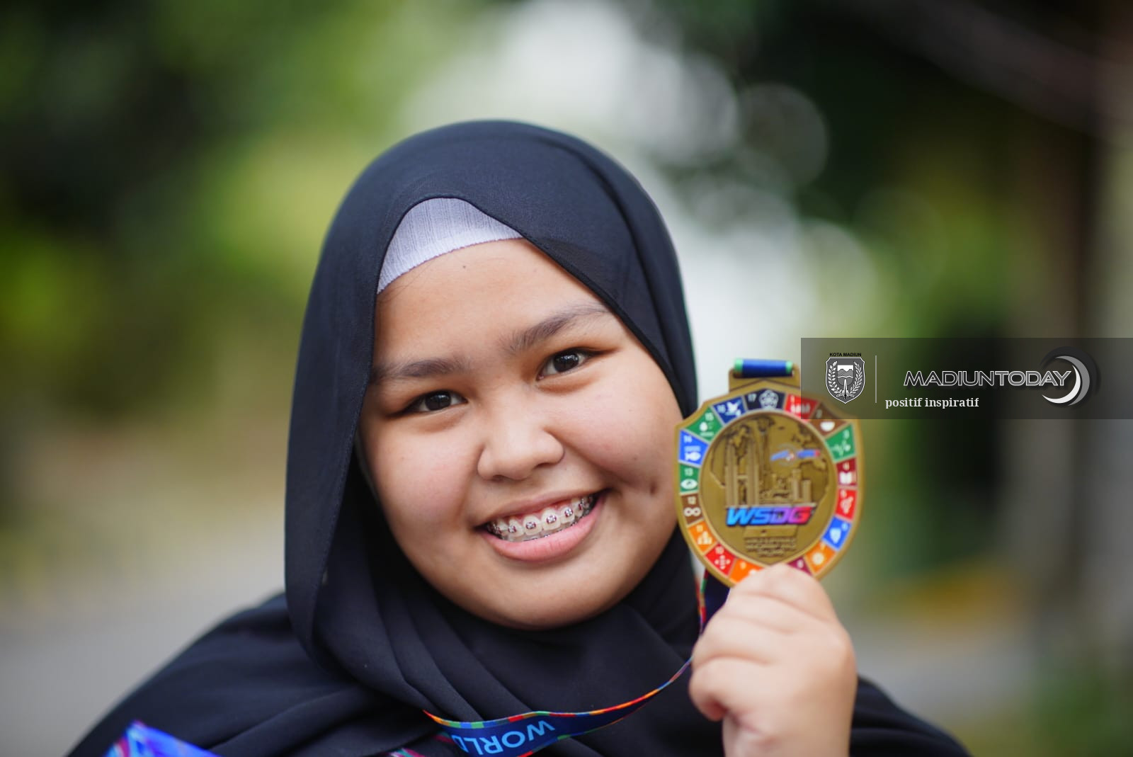 Foto 2 dari 3: Kulit Porang Disulap Jadi Inovasi Hijau, Siswi MTsN Kota Madiun Raih Gold Award di Ajang Internasional WSDG Green Impact Award