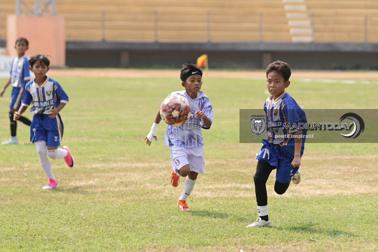Foto 6 dari 19: Dari KU 10 hingga KU 12, Talenta Sepak Bola Cilik Asah Mental di Dandim Cup I Kota Madiun