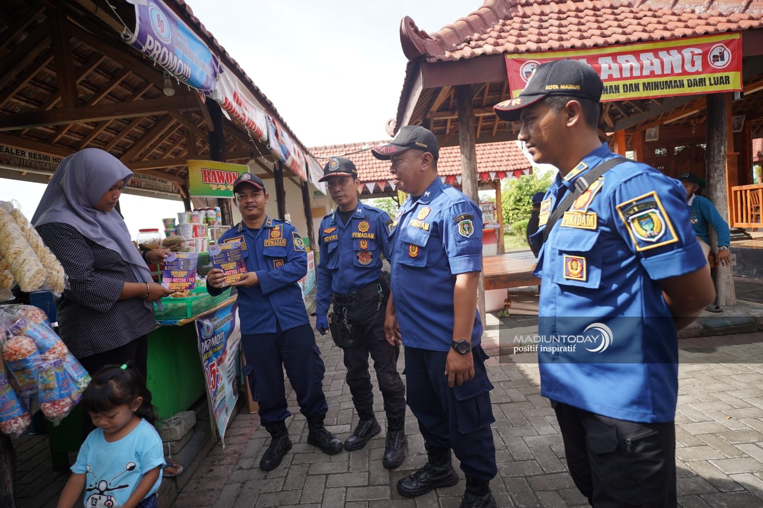 Tekan Angka Kebakaran di Kota Pendekar, Damkar Sosialisasikan Nomor Darurat