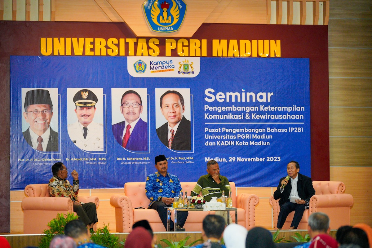 Jadi Pembicara Di Unipma, Wali Kota : Anak Muda Harus Banyak Pengalaman