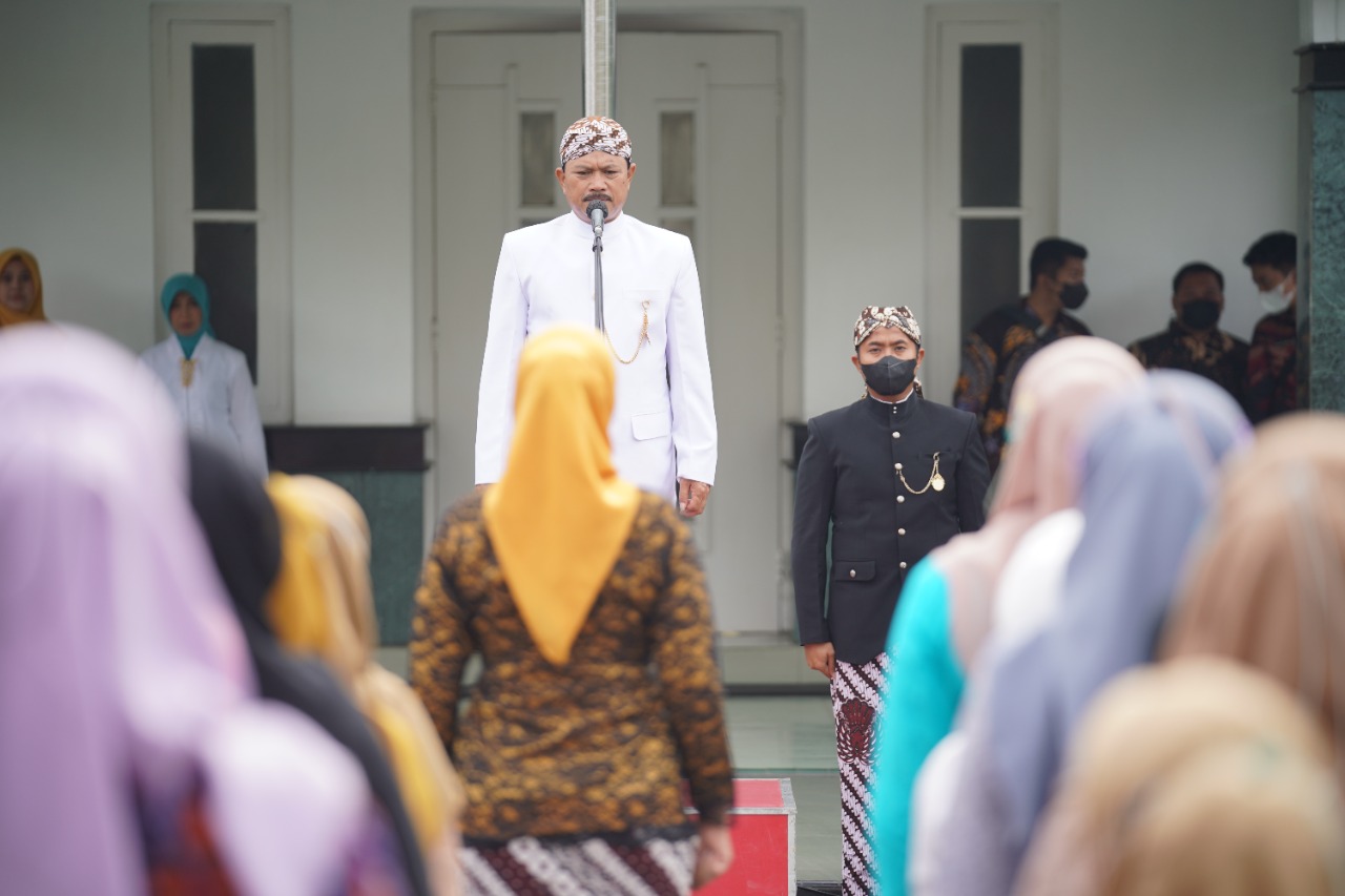 Gelar Upacara Peringatan Hari Ibu Ke-94, Wali Kota Ingatkan Peran Perempuan Dalam Keluarga