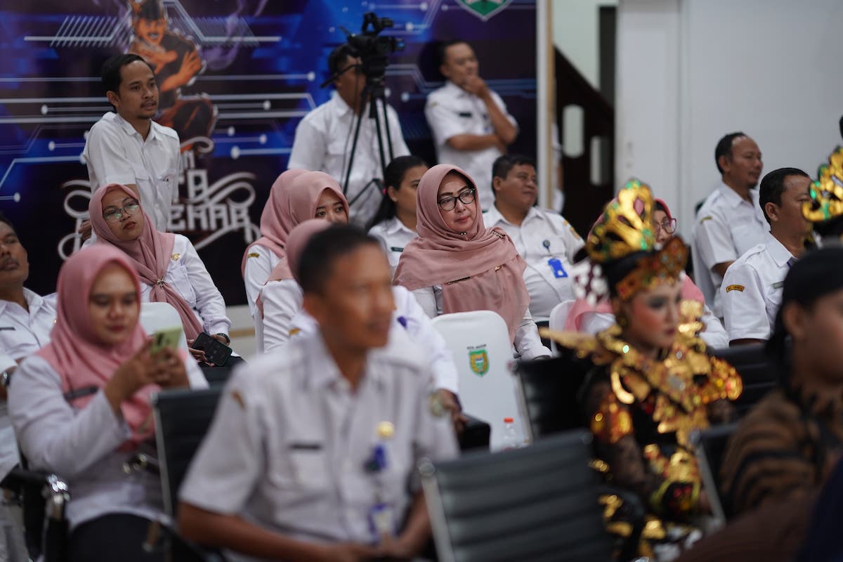 Foto 4 dari 9: Sambut Utusan Perwakilan Republik Ceko, Wali Kota: Kita Ada Kerja Sama dengan Ceko Untuk Pendidikan dan Kebudayaan