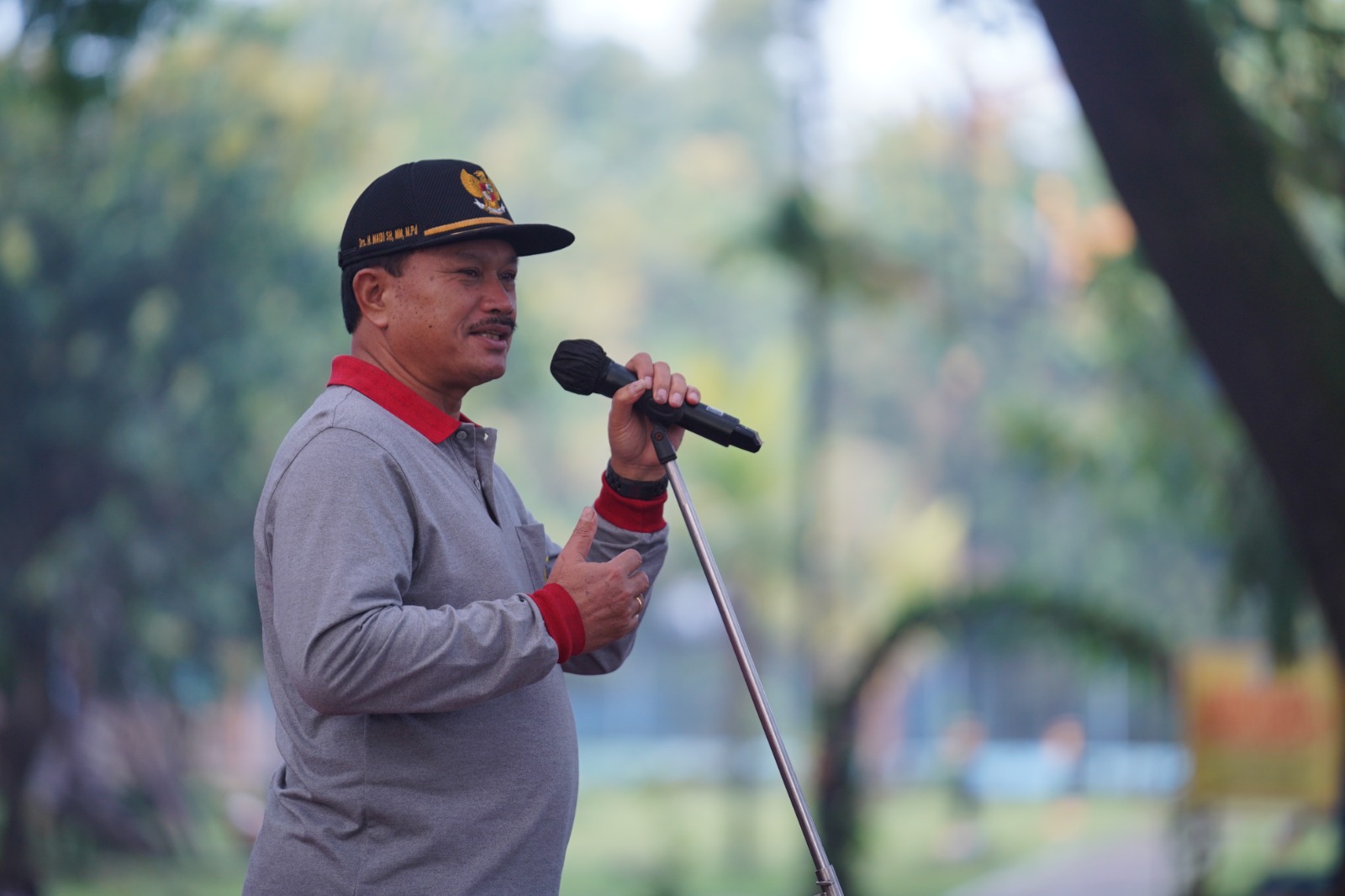 Foto 1 dari 10: Gelar Senam Lansia, Wali Kota Sosialisasikan Program Laptop Gratis