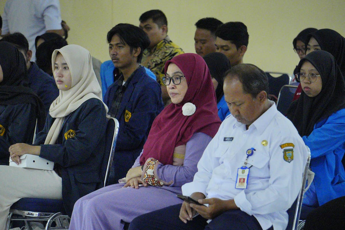 Foto 7 dari 8: Tingkatkan Partisipasi Pemilih Pemula, Pemkot Gelar Sarasehan Forkopimda Bersama Generasi Muda