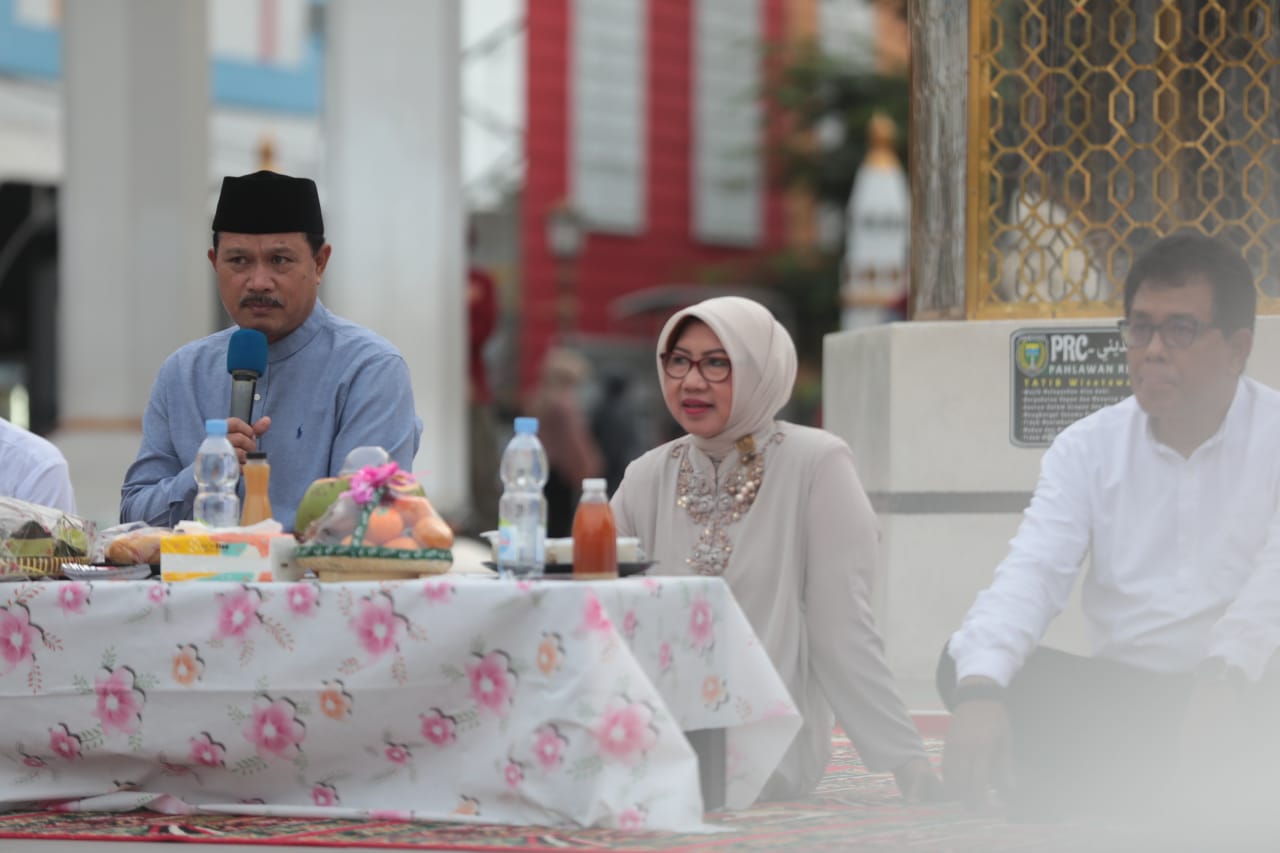 Foto 3 dari 14: Halal Bihalal dengan Pedagang PRC, Wali Kota Sampaikan Rencana Penyempurnaan Kawasan