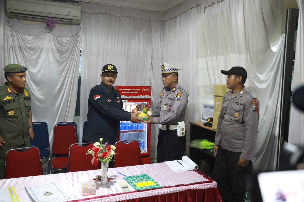 Foto 17 dari 18: Jaga Kondusivitas Kota, Forkopimda Siap Laksanakan Pengamanan Di Malam Tahun Baru