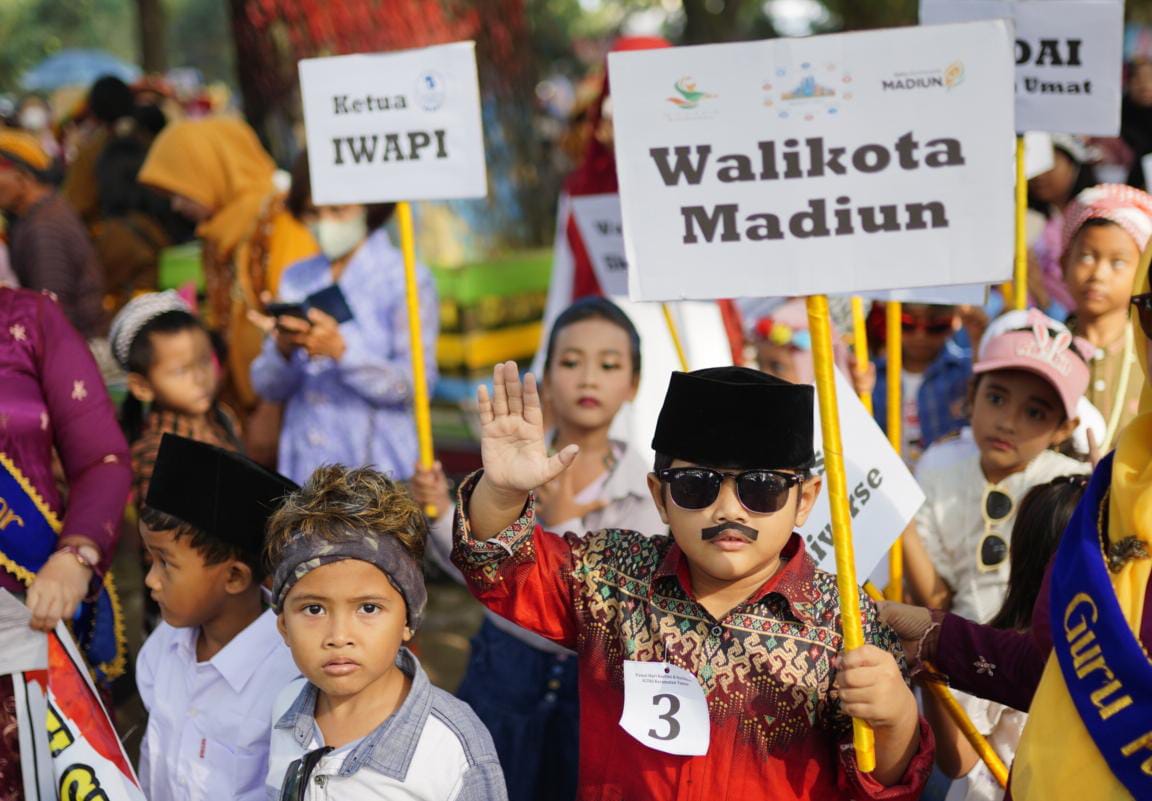 Foto 2 dari 4: Sambut Indonesia Generasi Emas 2045, Begini Program Wali Kota Persiapkan Peserta Didik Sedari Dini