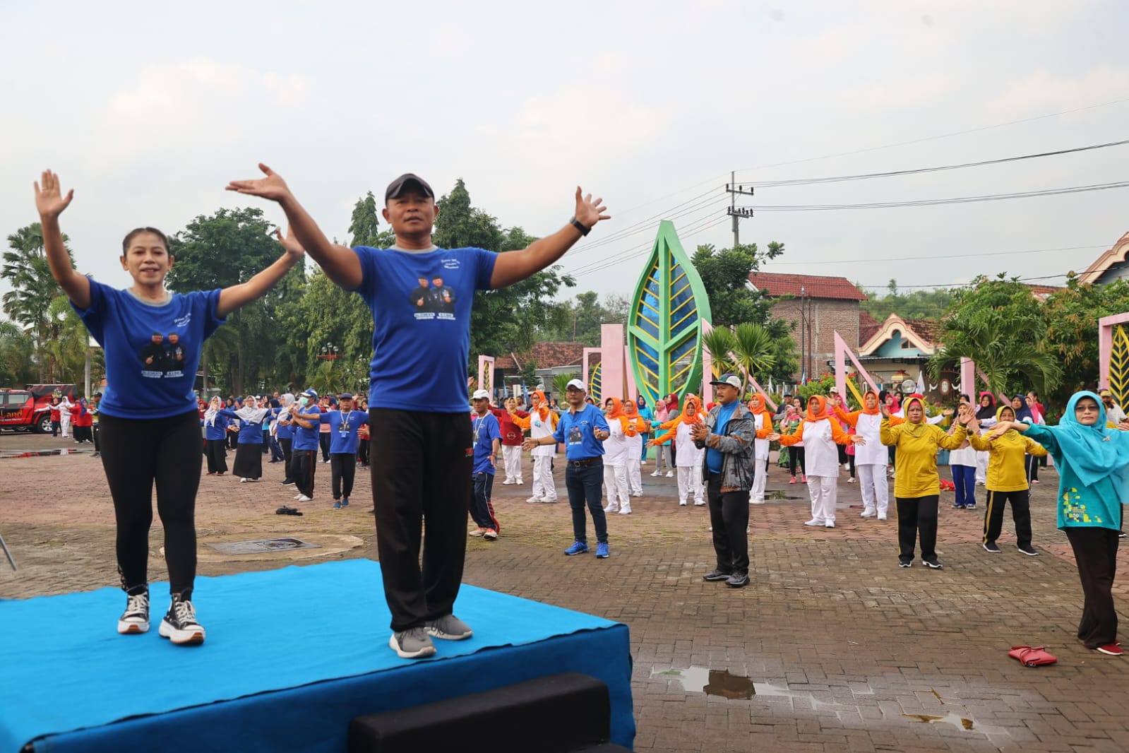 Foto 2 dari 7: Senam Lansia Peringatan Hari Ibu, Wali Kota: Lansia Harus Sehat dan Rukun