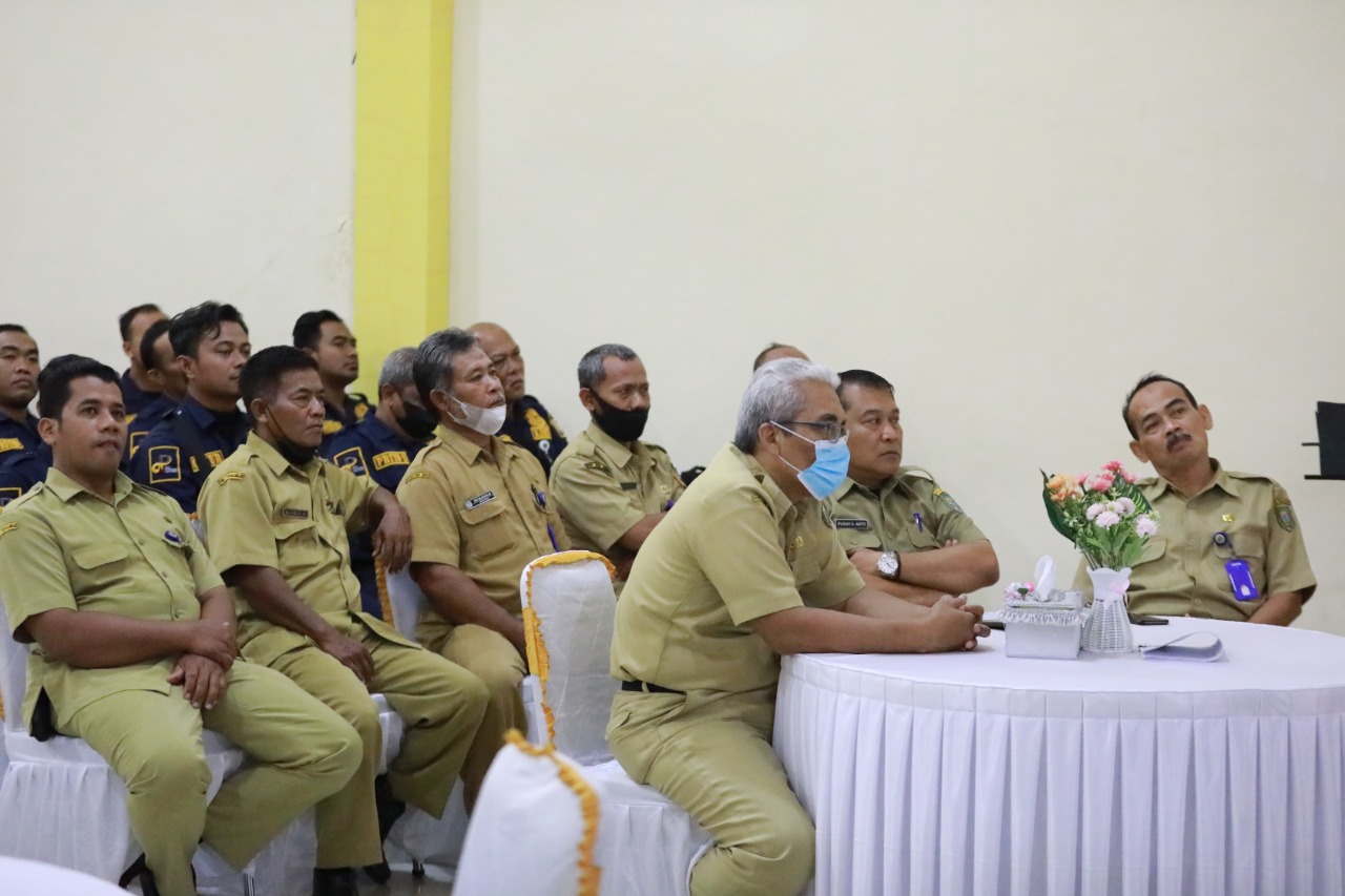 Foto 6 dari 8: Gelar Pembinaan Bagi Tenaga Upahan Dinas Perdagangan, Wali Kota Harap Optimal dalam Bekerja