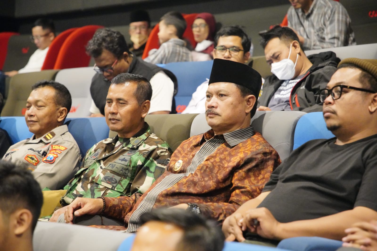 Foto 3 dari 4: Hadiri MFF Gala Premiere, Wali Kota Apresiasi Karya Para Sineas Madiun