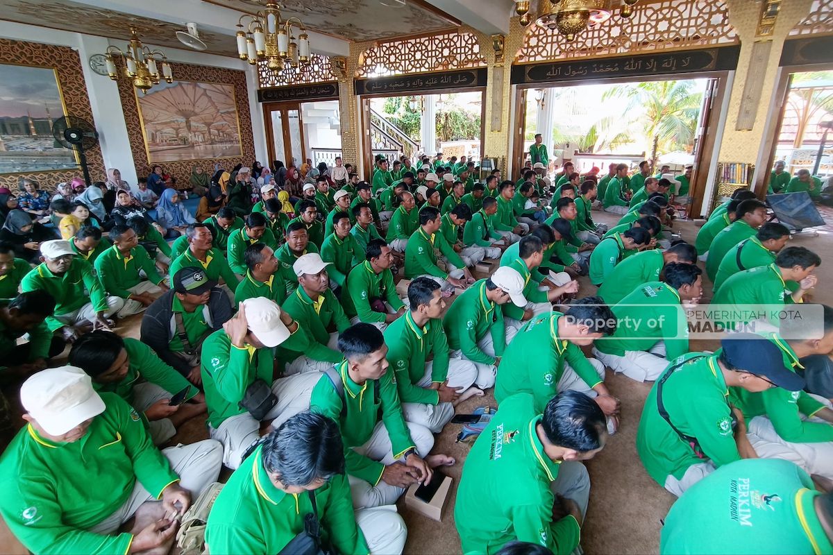 Foto 4 dari 8: Beri Pembinaan Tenaga PSU RTH dan PJU, Wali Kota Harap Kerja Ikhlas dan Optimal