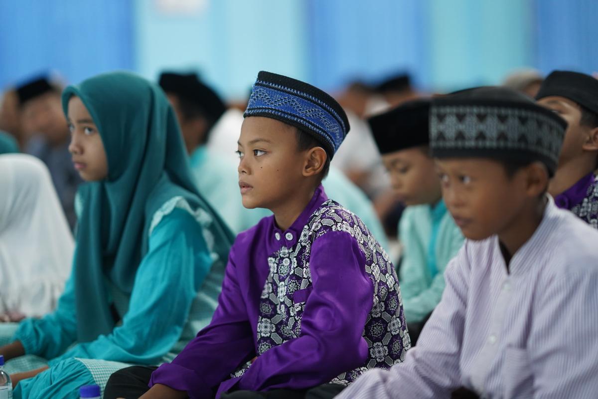 Foto 9 dari 9: Hadiri Pembinaan Pegawai PDAM Dan Buka Bersama Yatim Piatu, Wali Kota Pesan Tingkatkan Pahala Selama Ramadan