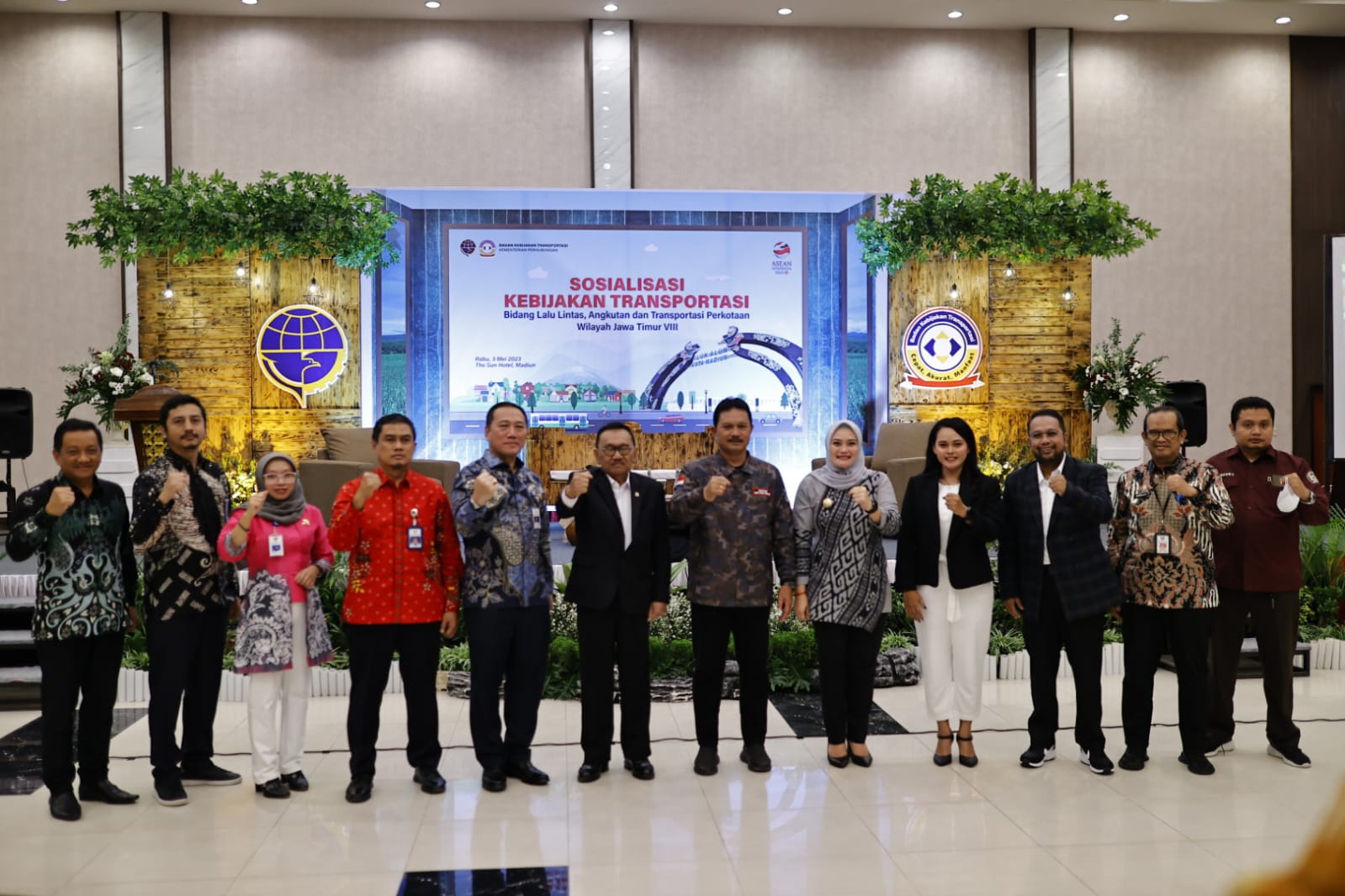 Foto 7 dari 7: Diapit 11 Kabupaten, Wali Kota Harap Ada Kebijakan Transportasi Untuk Atasi Kemacetan