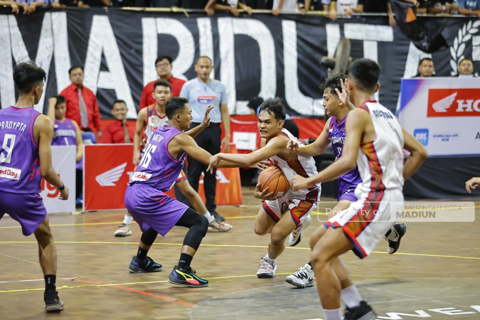 Foto 5 dari 9: DBL East Java Series-West Region Usai, Wali Kota: Kita Siap Jadi Tuan Rumah Lagi