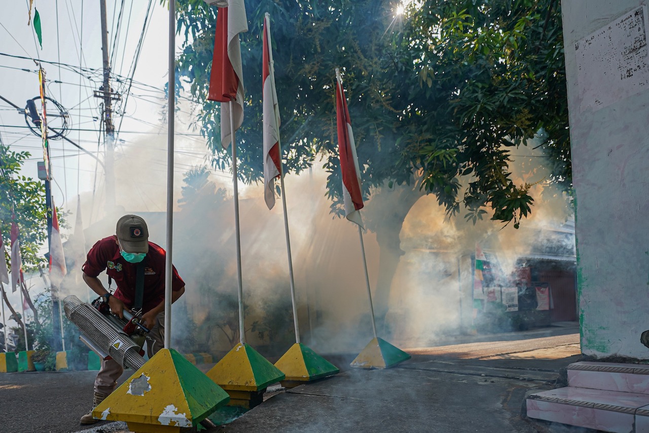 Foto 5 dari 9: Tekan DBD, Dinkes Gencarkan Fogging di Wilayah Sebaran Kasus