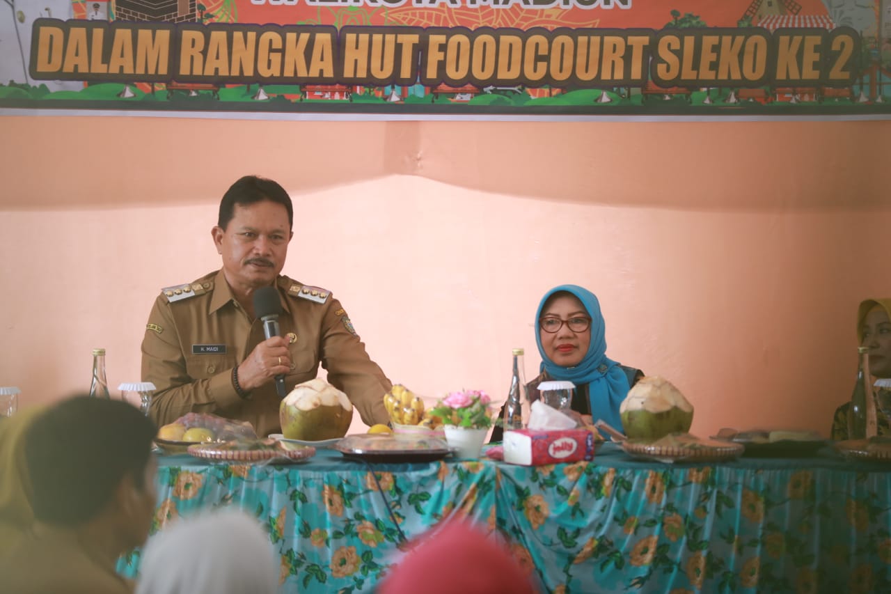 Foto 1 dari 9: Tasyakuran Dua Tahun Foodcourt Pasar Sleko, Wali Kota Pesan Jaga Kerukunan