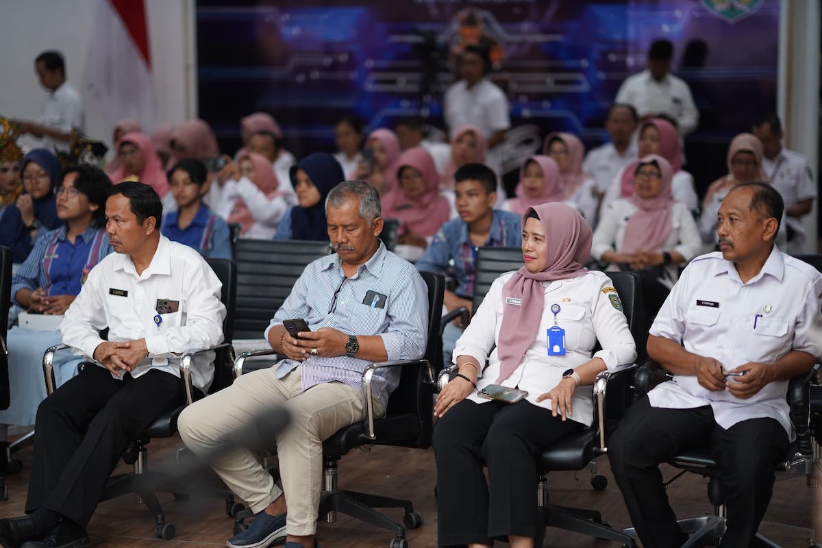 Foto 7 dari 9: Sambut Utusan Perwakilan Republik Ceko, Wali Kota: Kita Ada Kerja Sama dengan Ceko Untuk Pendidikan dan Kebudayaan