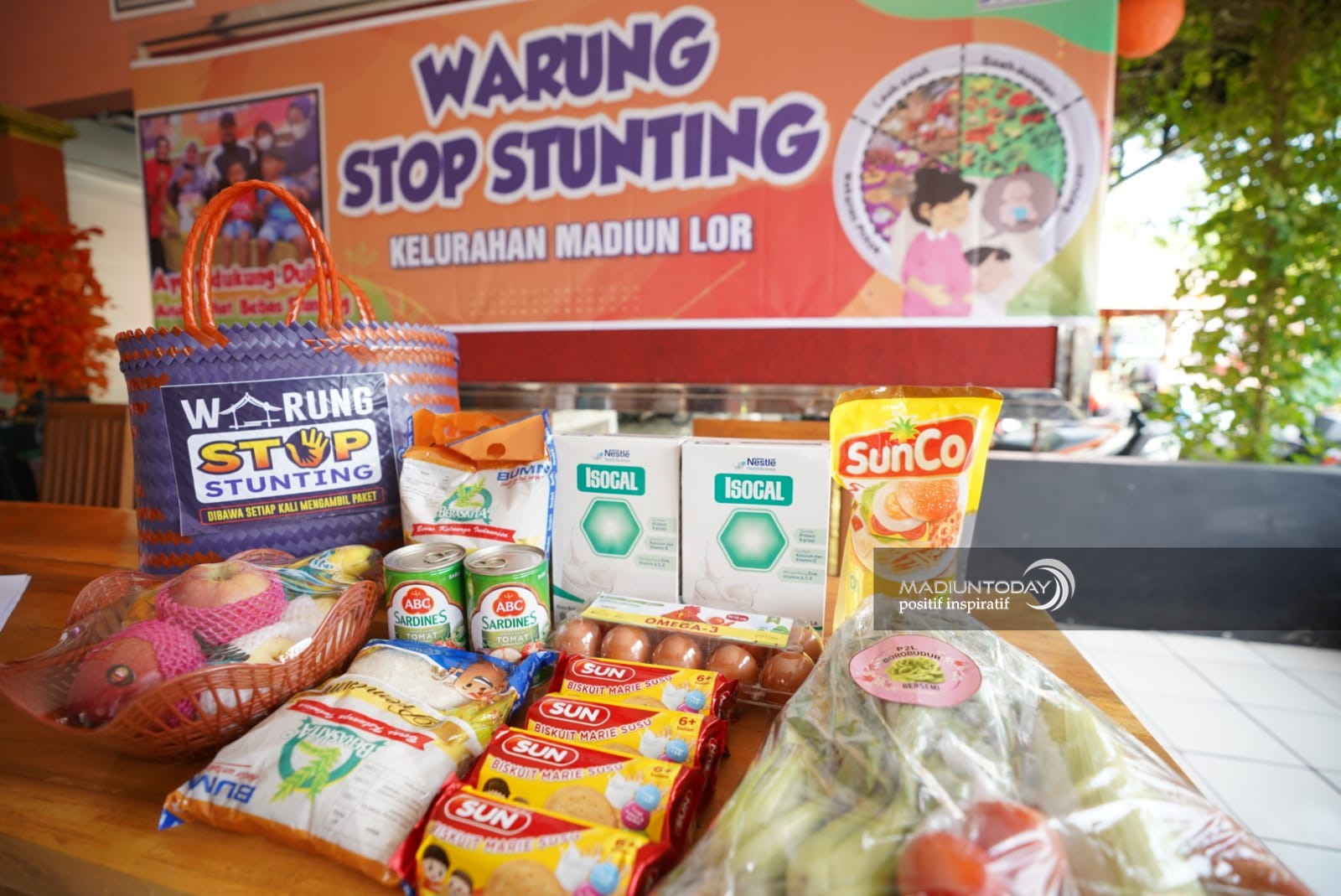 Foto 6 dari 10: Agar Gizi Seimbang, Warung Stop Stunting Rutin Digelar
