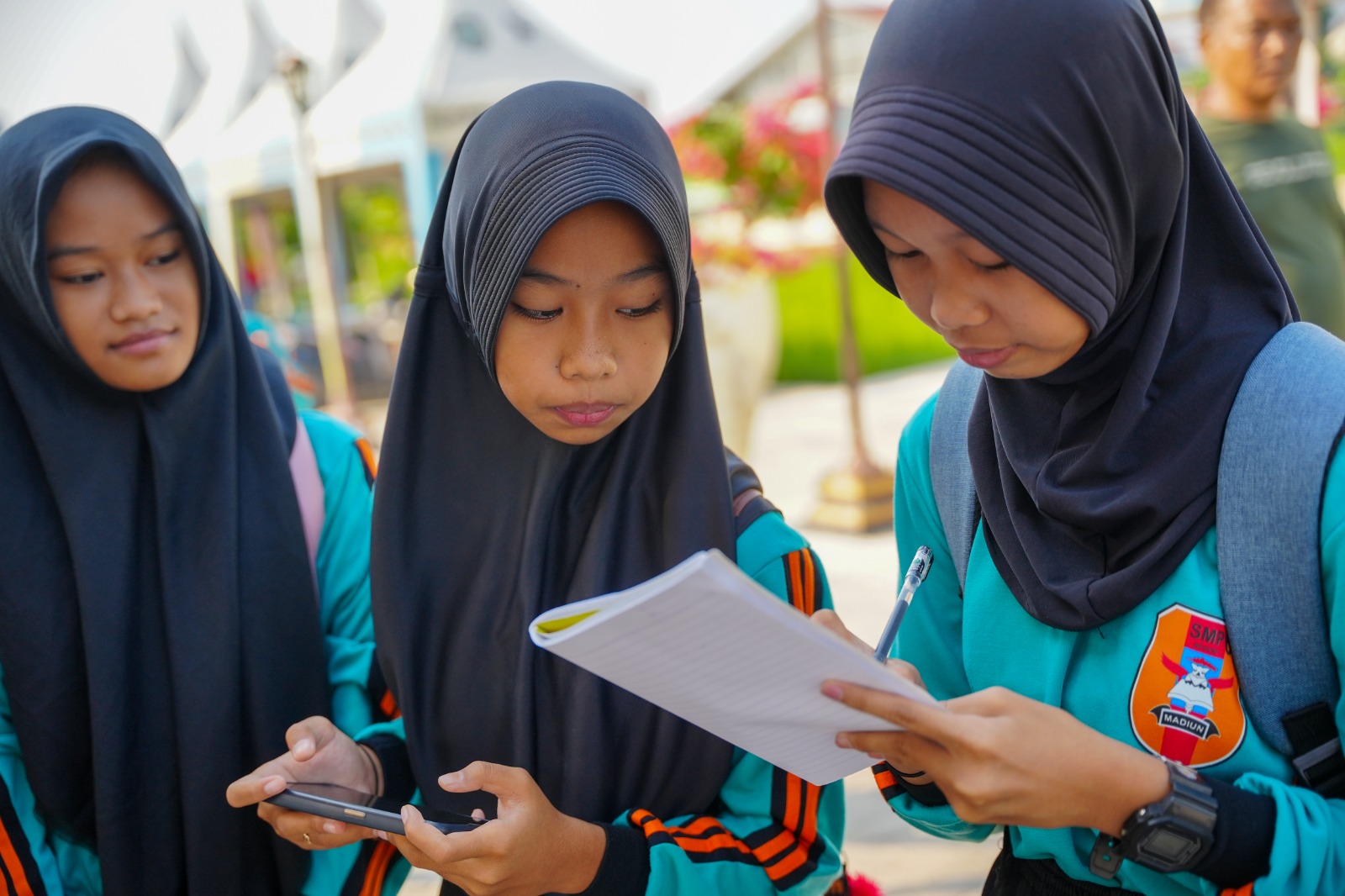Foto 3 dari 7: Serunya Outdoor Learning di Lapak UMKM, Bisa Lebih Fokus Belajar Mapel Sulit