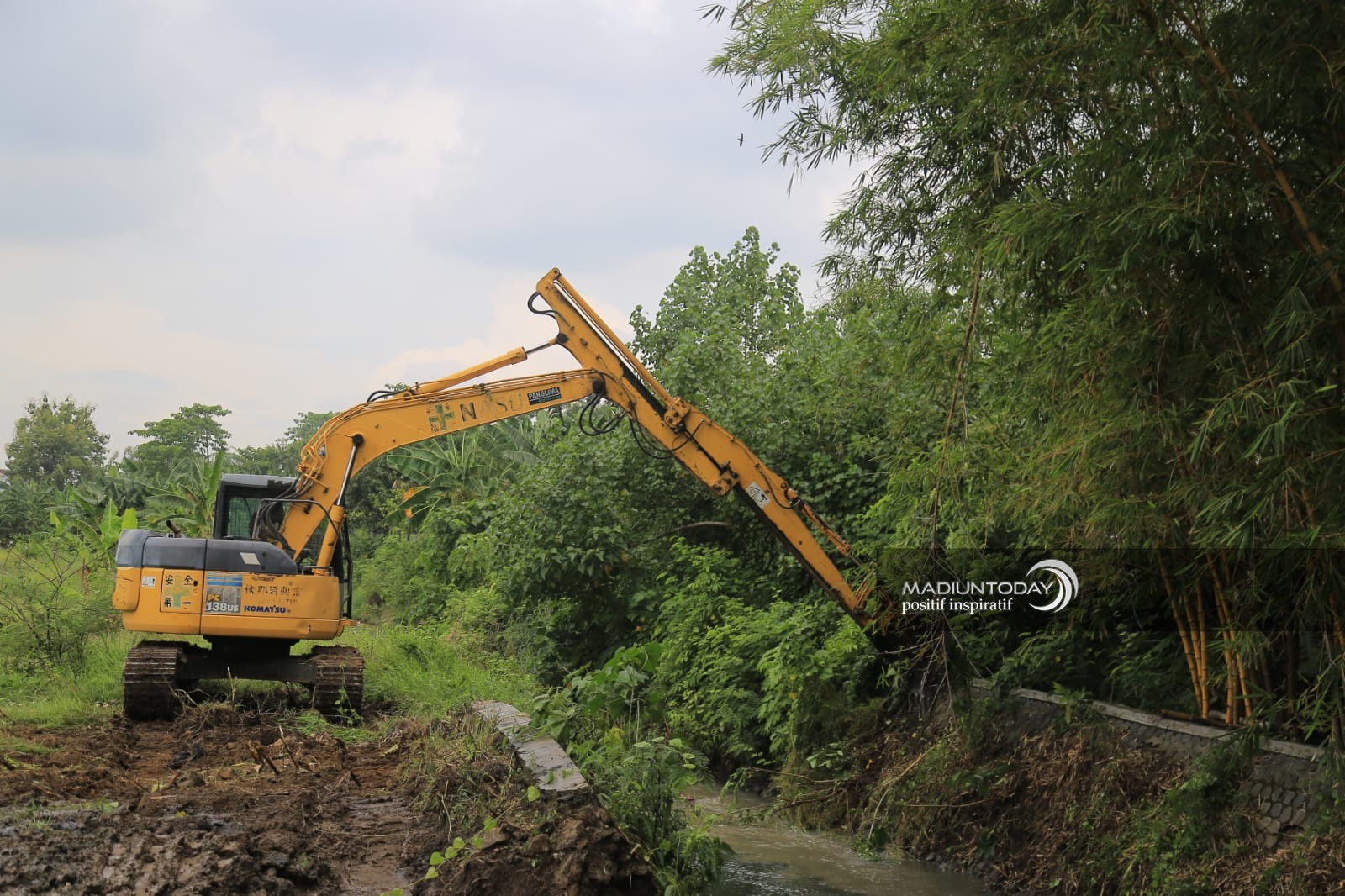 Foto 2 dari 2: Pengerukan Sedimen Kembali Dilakukan, Antisipasi Curah Hujan Tinggi ke Depan