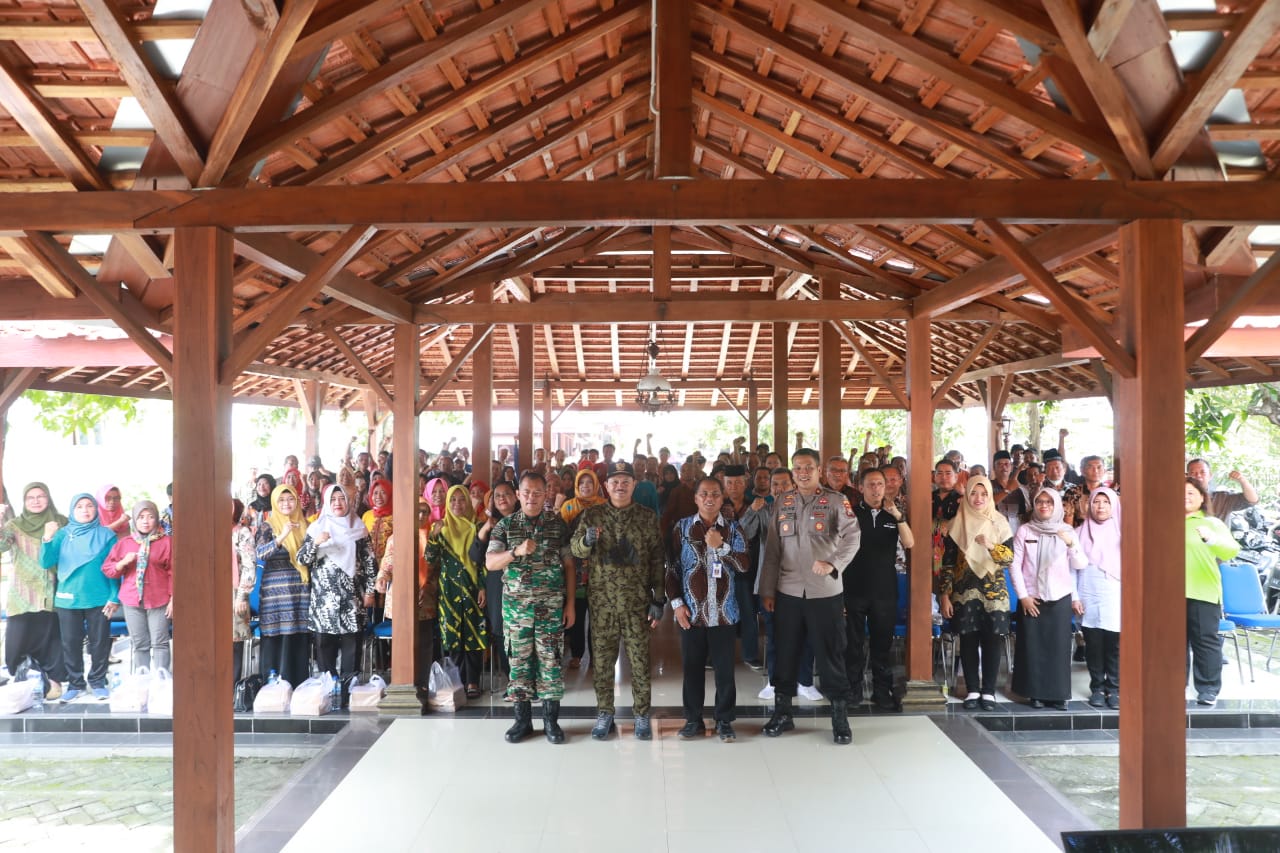 Foto 8 dari 8: Antisipasi Konflik Sosial, Wali Kota Beri Arahan Dalam Rakor Tim Terpadu Tiga Pilar