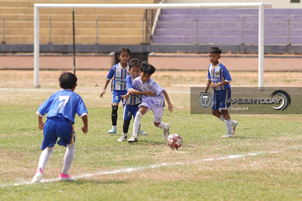 Foto 16 dari 19: Dari KU 10 hingga KU 12, Talenta Sepak Bola Cilik Asah Mental di Dandim Cup I Kota Madiun