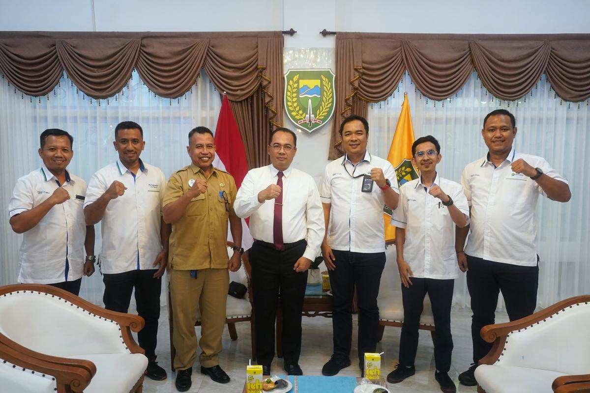 Foto 3 dari 9: Terima Audiensi PG Rejoagung, Pj Wali Kota Bahas Hasil Panen Perizinan Acara
