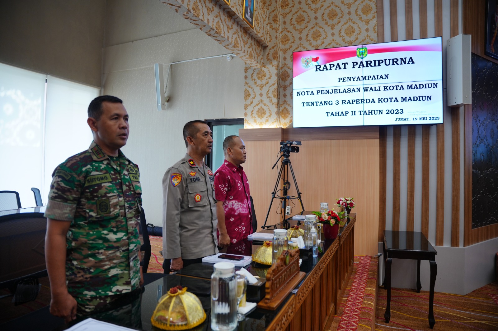 Foto 3 dari 10: Gelar Paripurna Bersama Dewan, Wali Kota Sampaikan Nota Penjelasan Tiga Raperda Tahap II