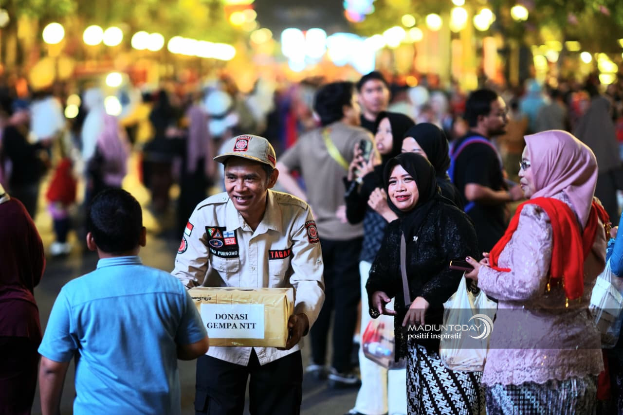 Foto 1 dari 9: Musik Mengalun, Kepedulian Bergerak, Warga Madiun Galang Dana untuk NTT