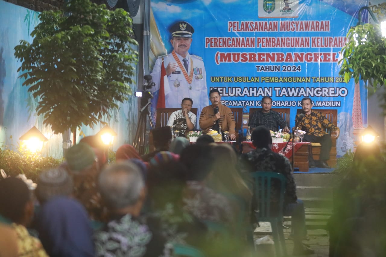 Foto 5 dari 18: Musrenbang di Dua Kelurahan, Wali Kota Sampaikan Arah Pembangunan Kota Kedepan