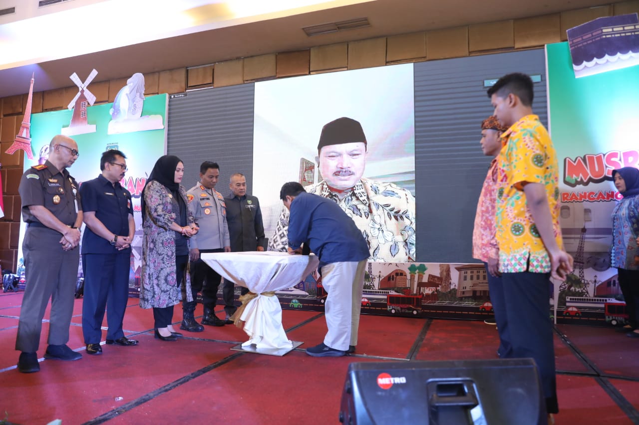 Foto 8 dari 8: Musrenbang RKPD Kota Madiun 2024, Wali Kota Harap Pembangunan Tingkatkan Kesejahteraan Masyarakat