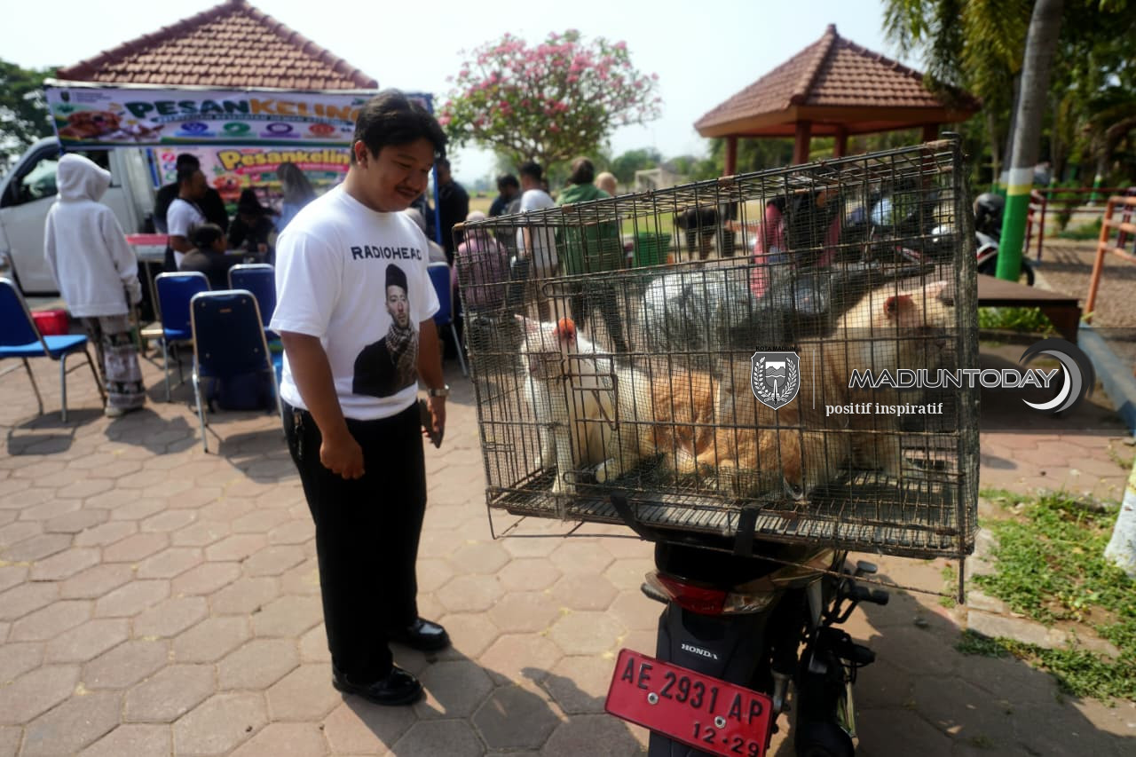 Foto 9 dari 19: Bukan Cuma yang Sakit, 100 Hewan Peliharaan Diperiksa Gratis di RTH Kanigoro