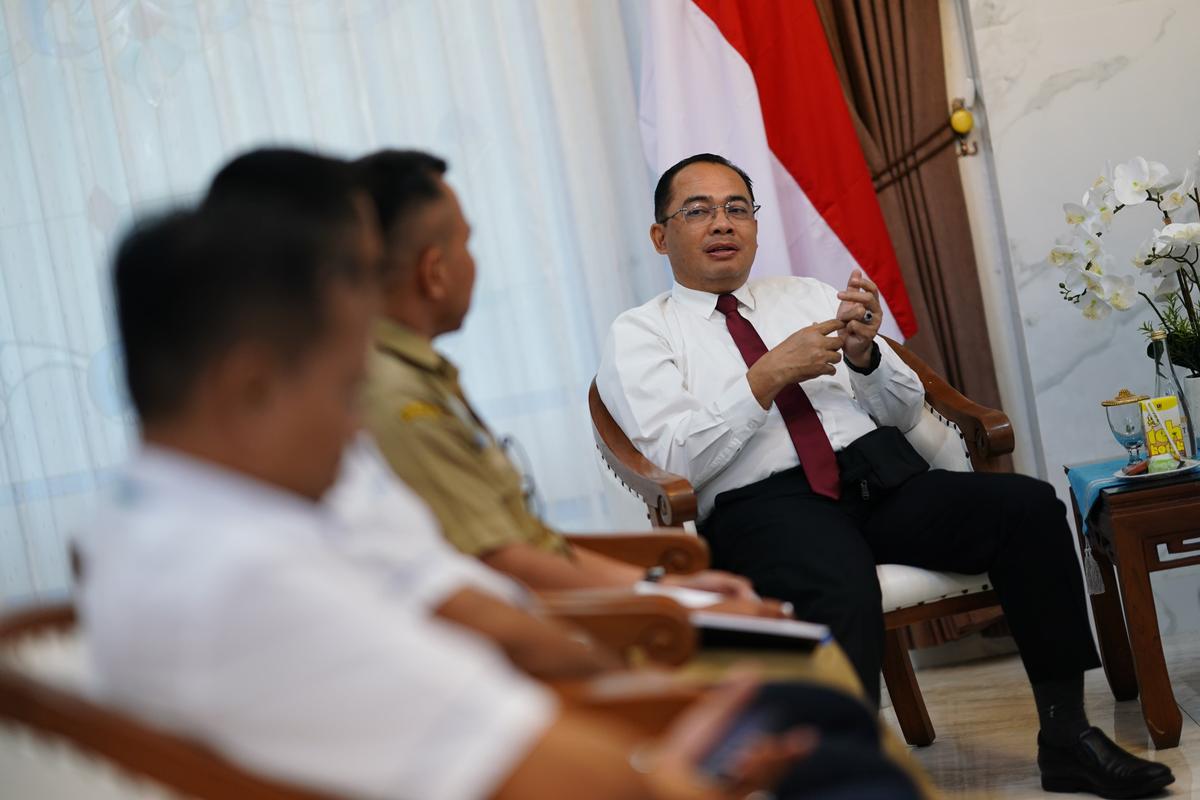 Foto 4 dari 9: Terima Audiensi PG Rejoagung, Pj Wali Kota Bahas Hasil Panen Perizinan Acara