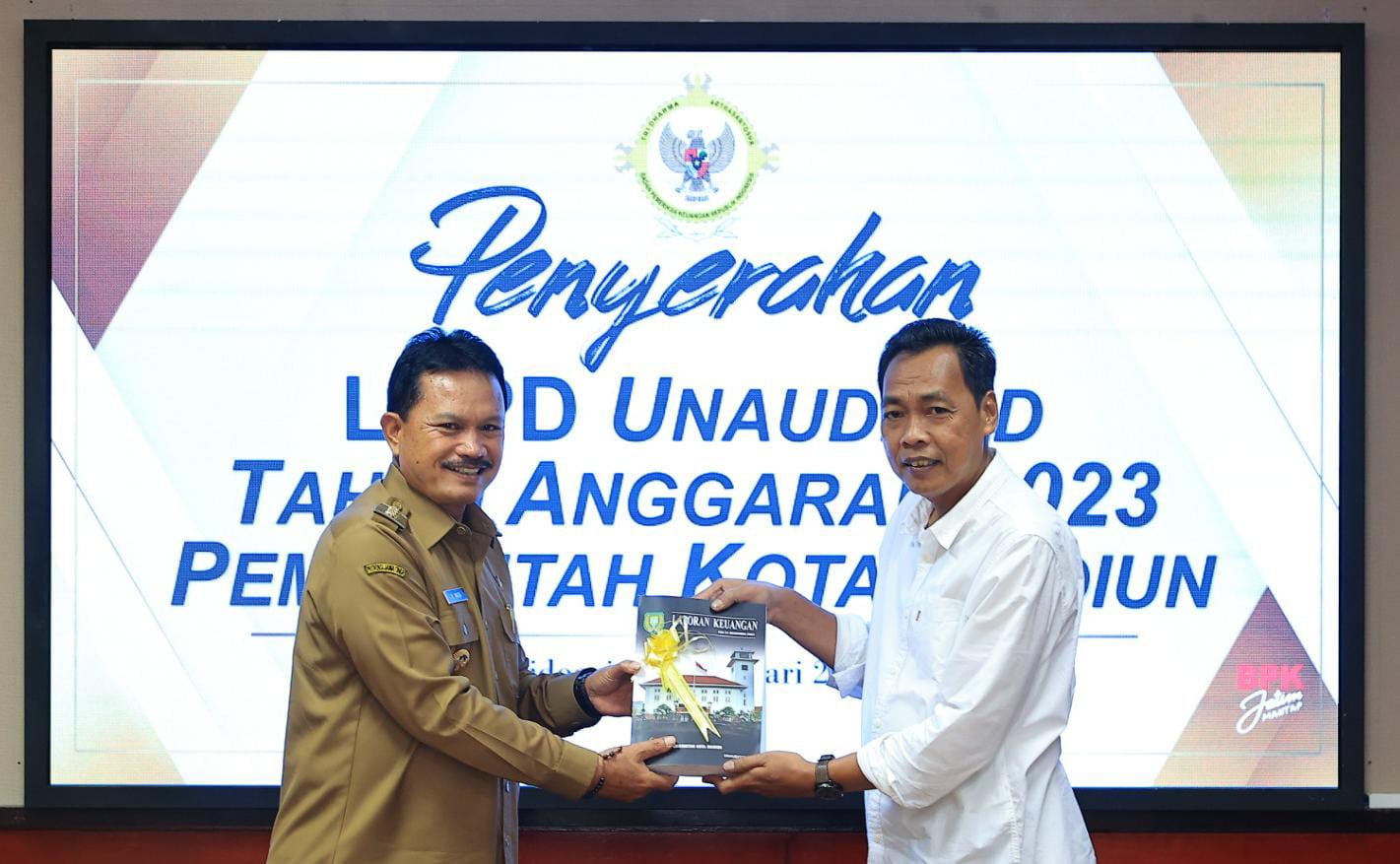 Foto utama berita: Konsisten Jadi yang Pertama Se-Jatim, Kota Madiun Serahkan Laporan Ke BPK RI