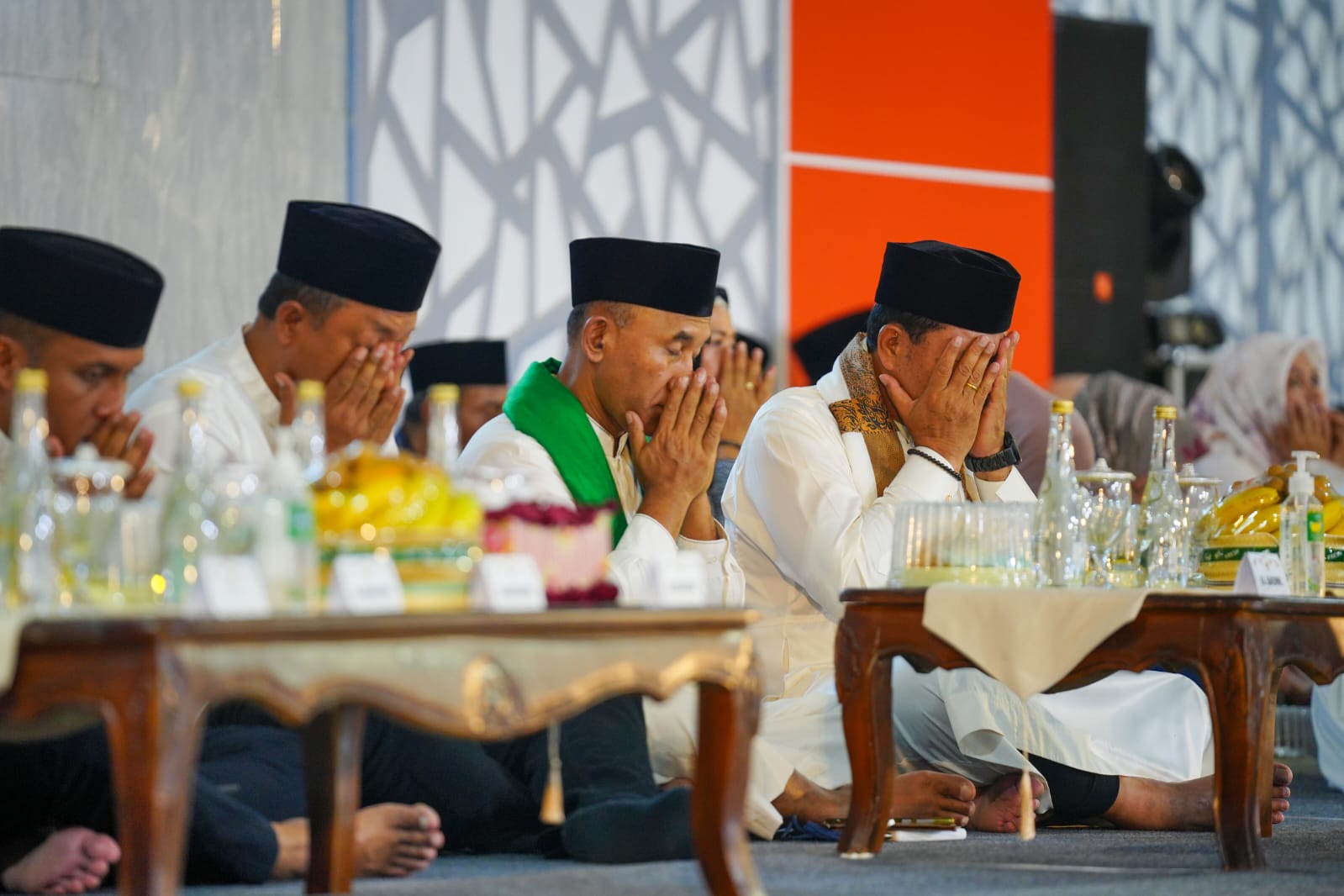 Foto 7 dari 8: Awali Rangkaian Peringatan Hari Jadi ke-105, Pemkot Gelar Tasyakuran Kenduri Akbar dan Doa Bersama