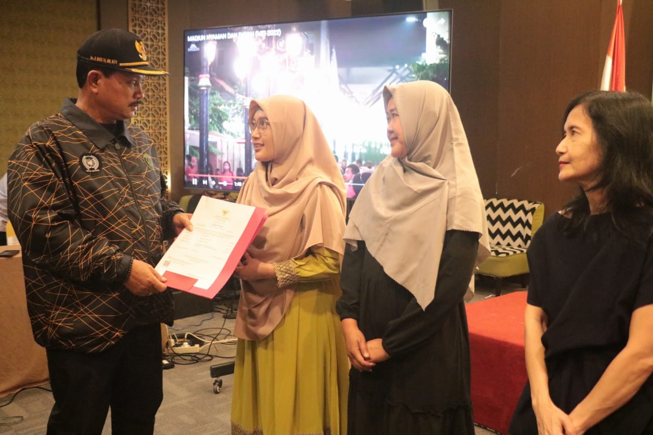 Foto 5 dari 11: Wali Kota Dorong UMKM Segera Sertifikasi Halal Produk