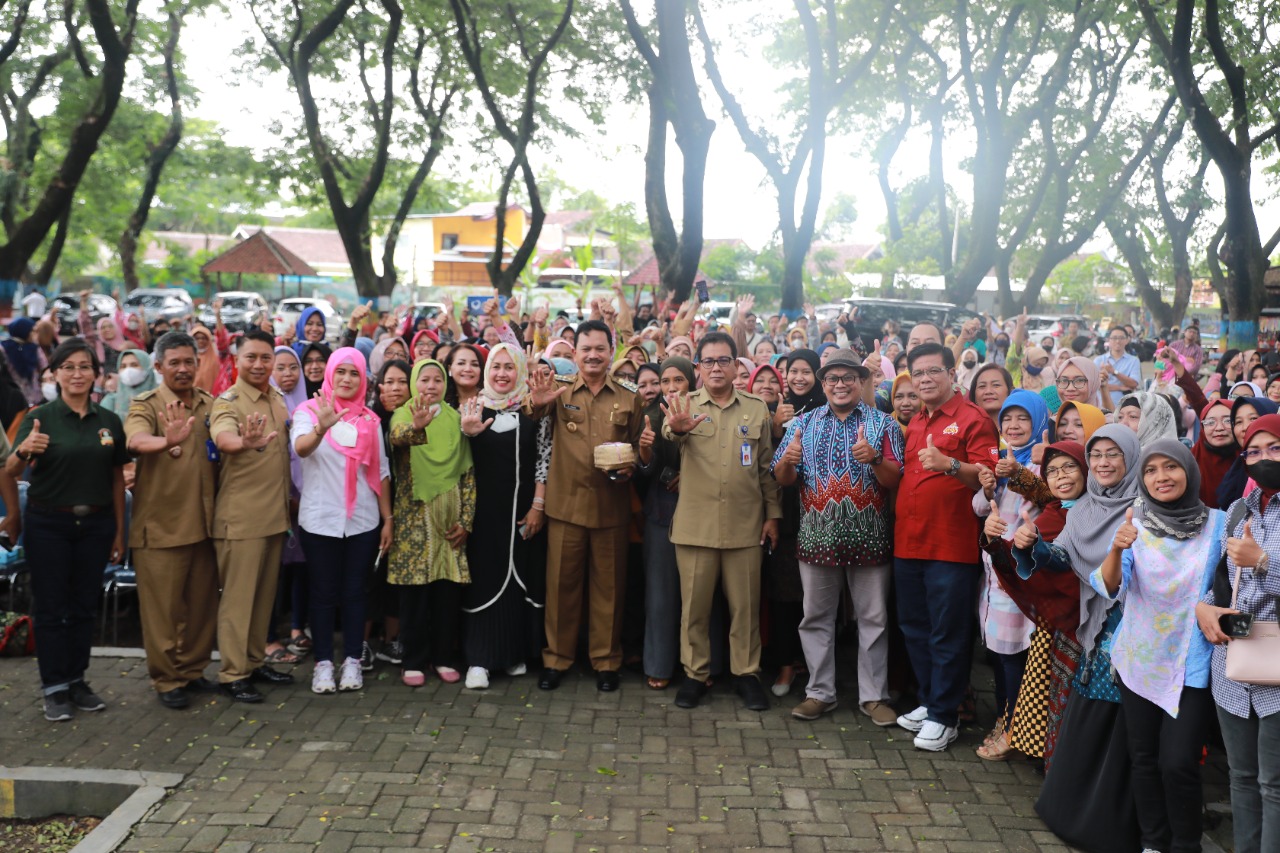 Foto 9 dari 9: Beri Pembinaan UMKM Kuliner, Wali Kota Pesan Tingkatkan Kualitas