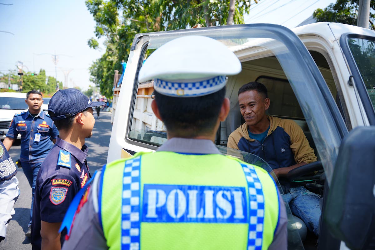 Foto 4 dari 9: Cegah ODOL, Dishub Gelar Operasi Keselamatan Lalu Lintas