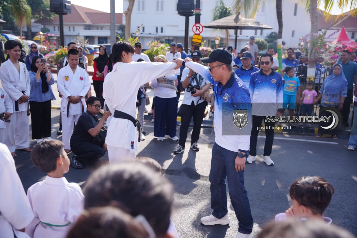Foto 17 dari 18: Tinjau Layanan OPD saat CFD, Kepala BKN Apresiasi ASN Kota Madiun hingga Soroti Inovasi Lurah