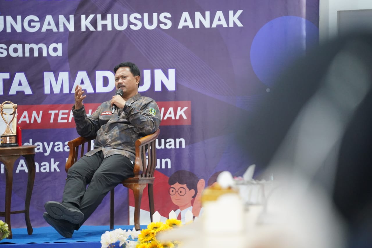 Foto 5 dari 11: Gelar Dialog Bersama Forum Anak, Wali Kota Sampaikan Pesan Untuk Orang Tua
