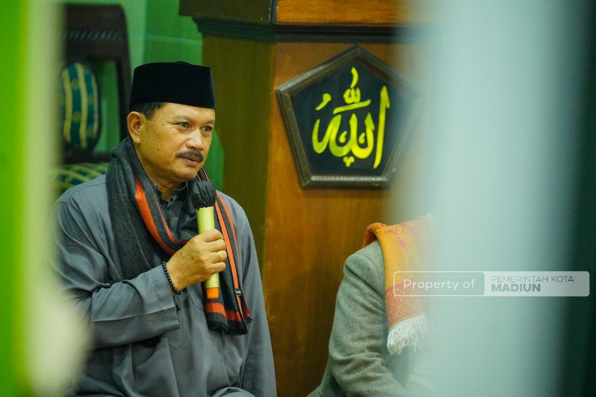 Sambangi Warga Banjarejo, Wali Kota Gelar Isya Berjamaah Di Masjid Baiturrahim